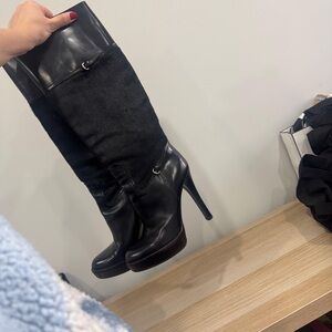 Gucci Black Leather Heeled Boots